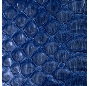 Cuir de serpent teint bleu roi